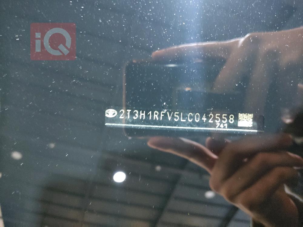 تۆیۆتا ڕاڤ 4